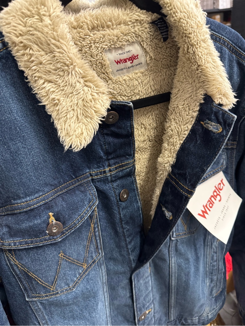 WRANGLER® WESTERN SHERPA LINED DENIM JACKET - Picture 3 of 4